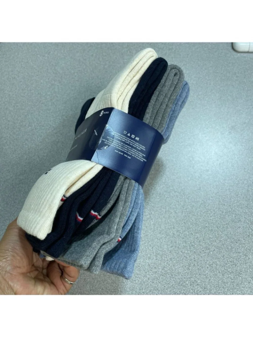 NWT Tommy Hilfiger Men's 7-12 Cushion Crew Socks 8-Pack Assorted Colors